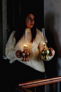 vintage brass oil lamp handmade kerosene lantern with clear glass shade | elegant hurricane lighting for living room & home décor 14.96 inch || 38 cm